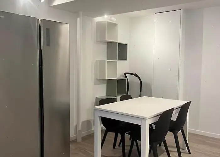 Apartamento Large 3-bedroom In