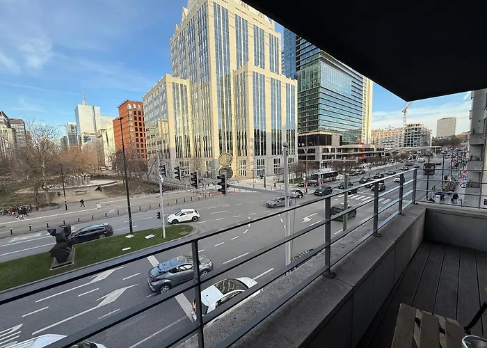 Stunning With 2 Bedrooms - Sleeps 6