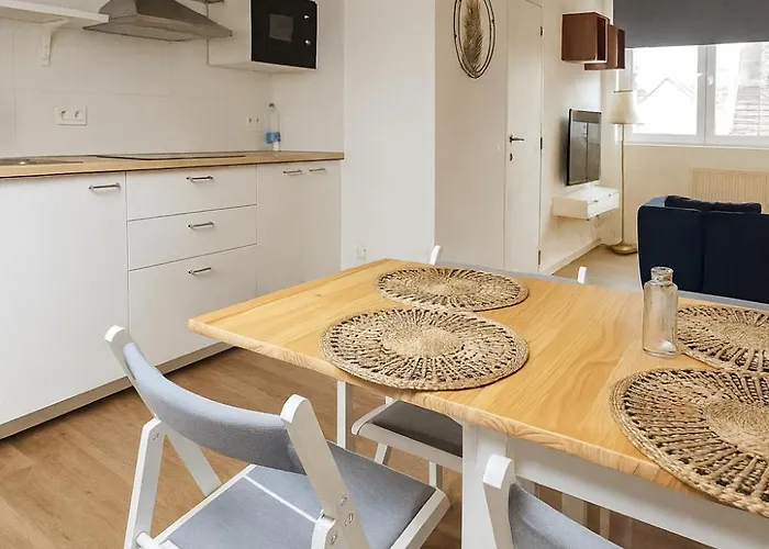 Modern Loft 1br Sofa Bed 10min To Center *