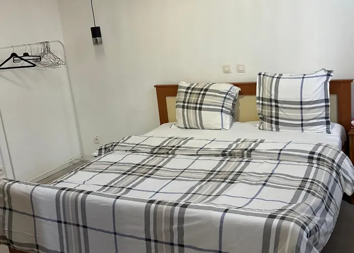 Suzanne House 브뤼셀