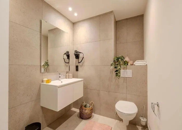 At Apartman Brüsszel