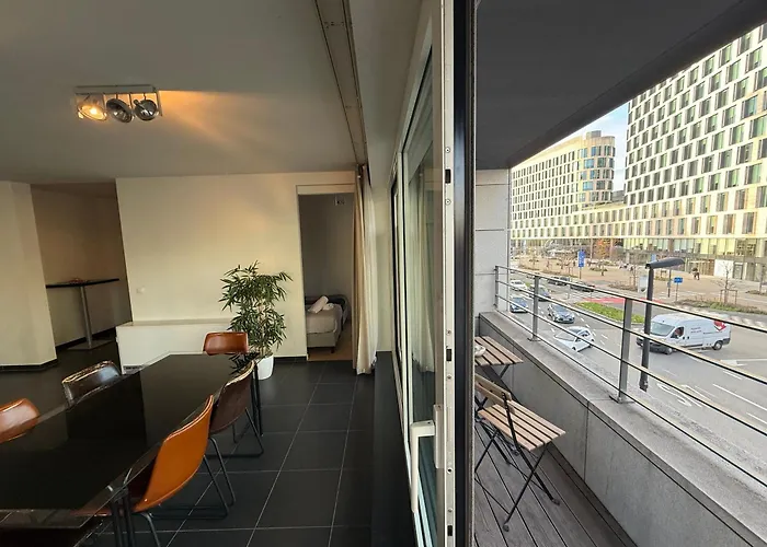 Stunning With 2 Bedrooms - Sleeps 6 公寓 *