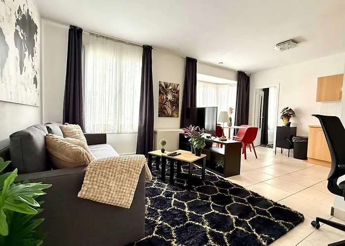 Elegant Close To The European Parliament *