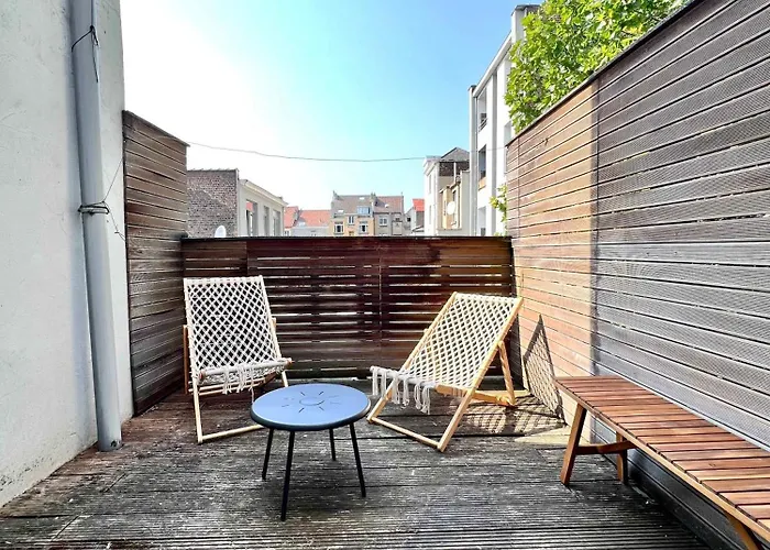 Cosy Family For Up To 9 Guests Near Midi Station Apartmán *