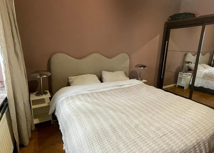 Spacious In Apartamento