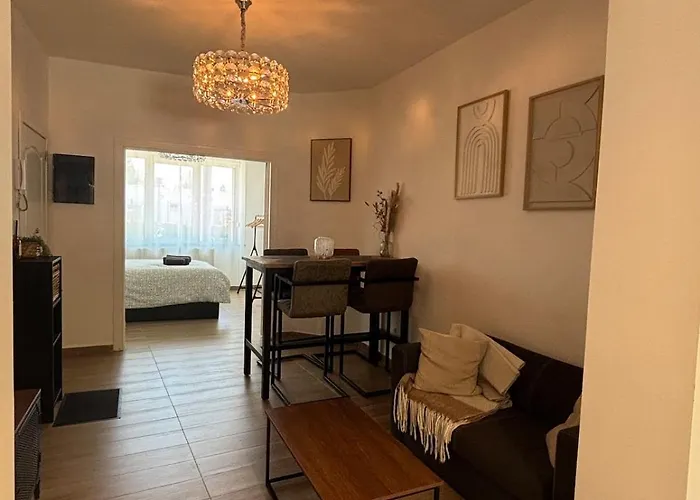 Modern In Brussels, Ground Floor Apartment *