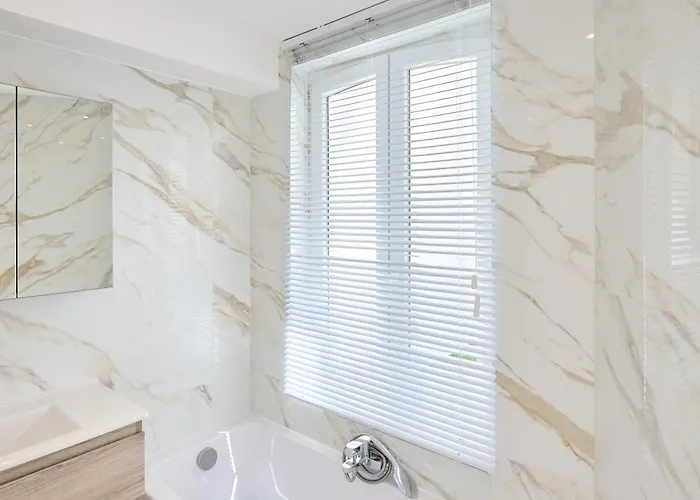 Appartement Toison D'or&saunna 2 *