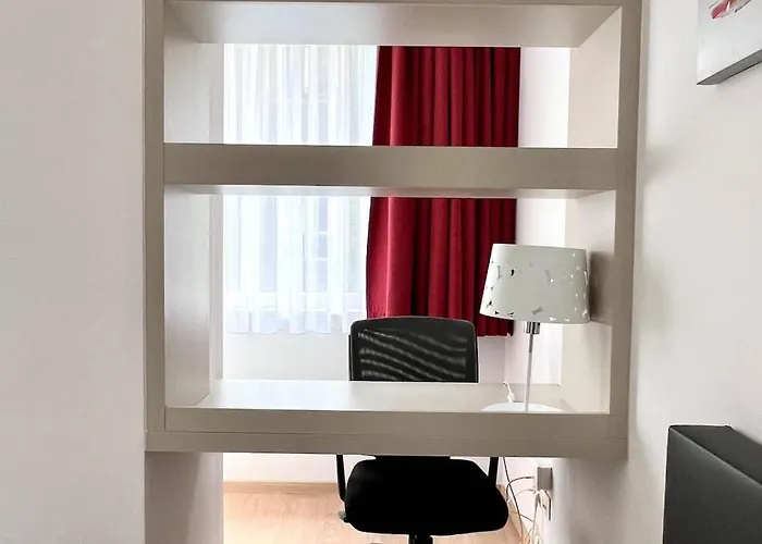 Апартаменты Stunning 2 Min From Grand Place Брюссель