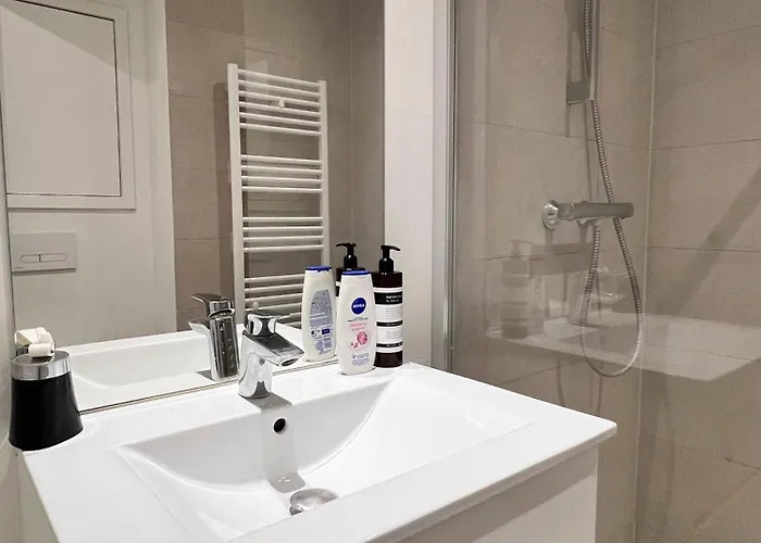 Lovely With Balcony By Grand Place For 4 Appartamento