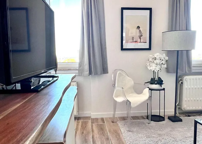 Lovely - Heart Of For 2 View Over The