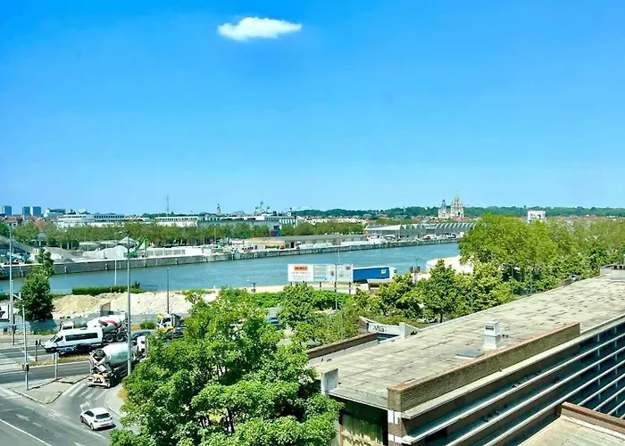 Elegant Near Atomium Ideal For Families 아파트 브뤼셀