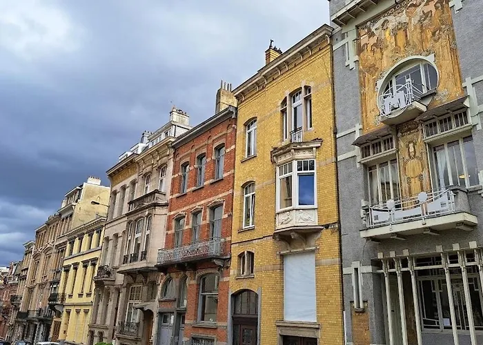 Bright And Cosy In * Bruxelles