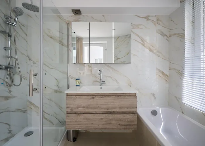 Toison D'or&saunna 2 Appartement