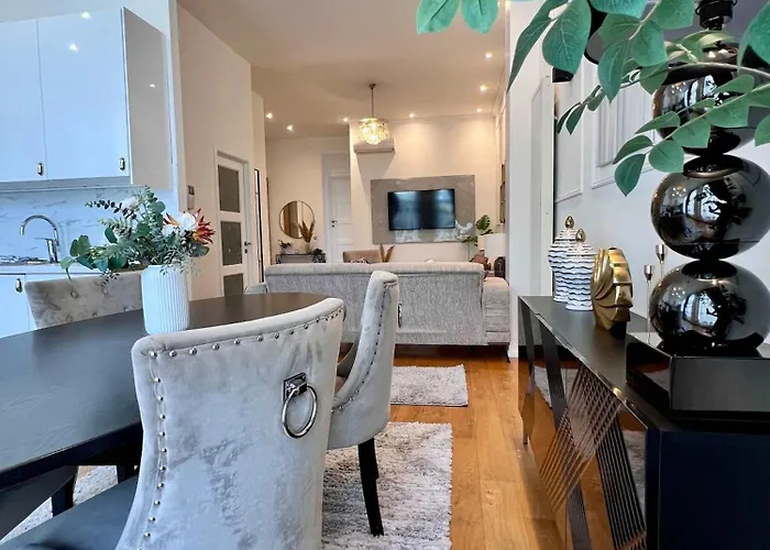 Appartamento Cosy Family For Up To 9 Guests Near Midi Station