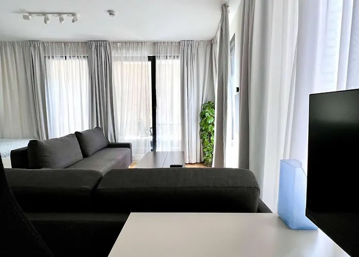 Lovely With Balcony By Grand Place For 4 Appartamento