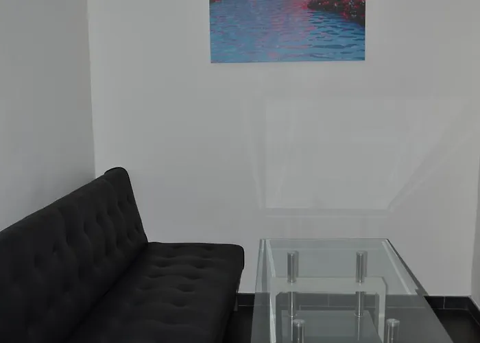 Luxurious * Βρυξέλλες