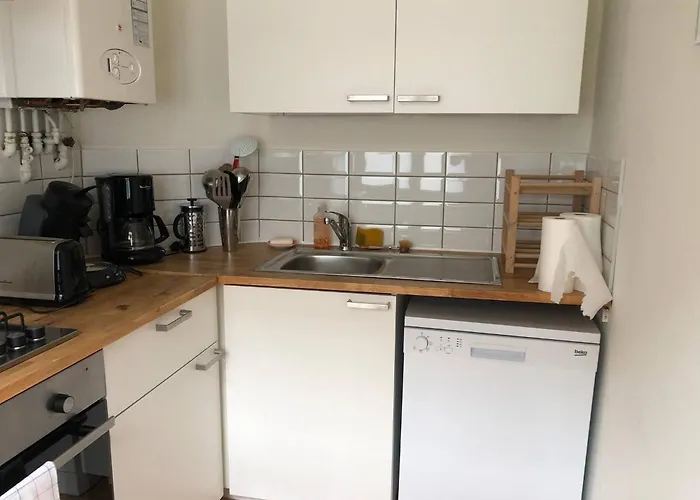 公寓 1 Bedroom W Kitchen And Bathroom In Trendy St Gilles