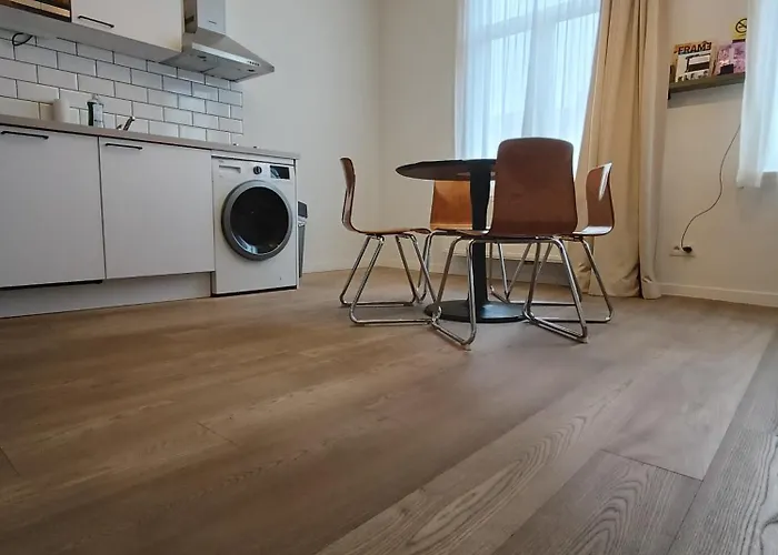 Charmoso * בריסל