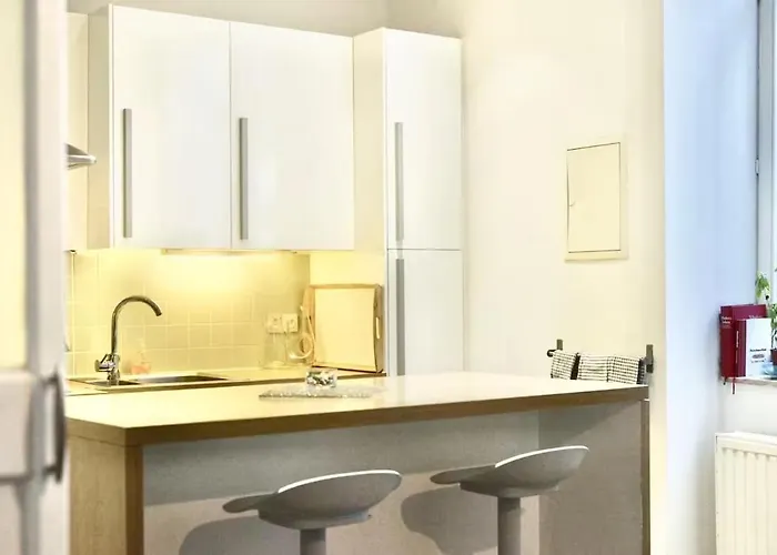 Spacious Terrace In The Heart Of Appartamento Bruxelles