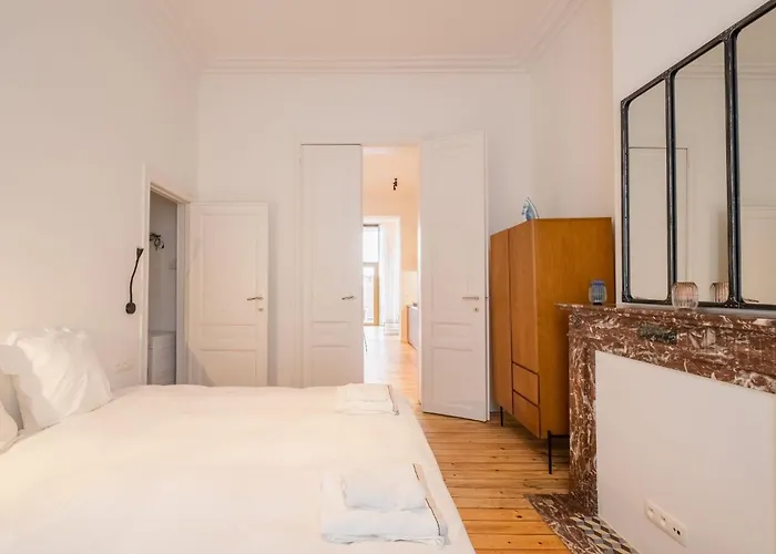 New Center Of Trendy St Gille Brüsszel