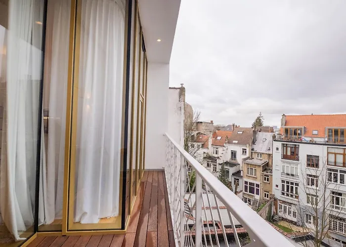 New Center Of Trendy St Gille *