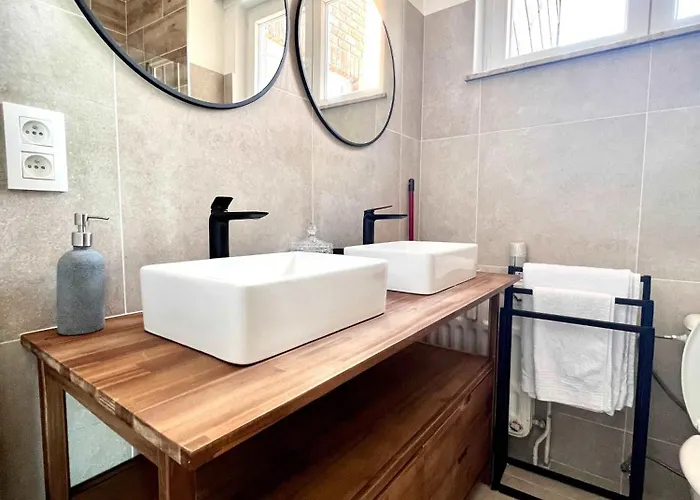 아파트 Lovely - Heart Of For 2 View Over The 브뤼셀