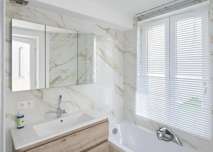 Toison D'or & Saunna 2 * Βρυξέλλες