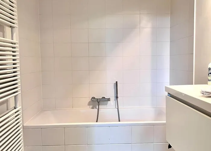 Bright Modern Loft In For 4 *