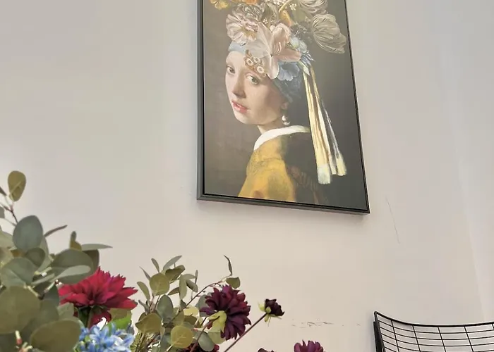 Chic & Bright Near Montgomery