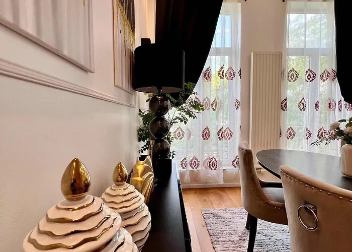 Apartmán Cosy Family For Up To 9 Guests Near Midi Station *