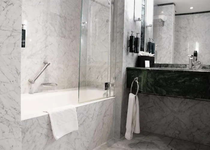 Hotel Hilton Grand Place 4*