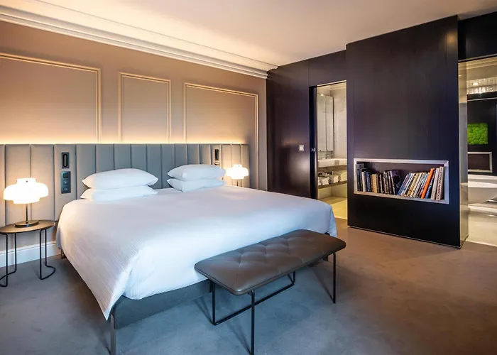 Hilton Grand Place 4* Brusel