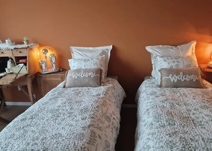 Romantics Rooms In Brussels Sky