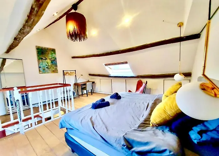 Beautiful Duplex In The Center Of Daire Brüksel