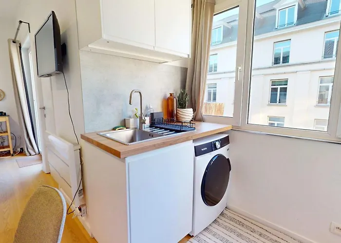 Centre Avec Grand Balcon Pour 2personnes *