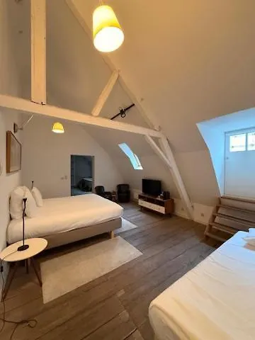 Les Du Vaudeville מלון *