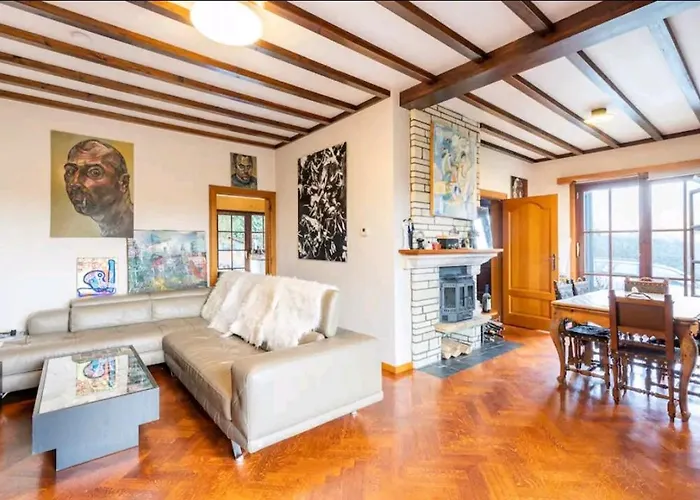 빌라 & Wellness Area Jacuzzi Sauna Massage Table 브뤼셀