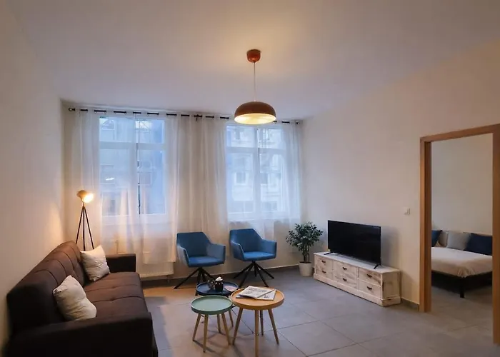Spacious 2br Near Grand Place#2 Apartman *
