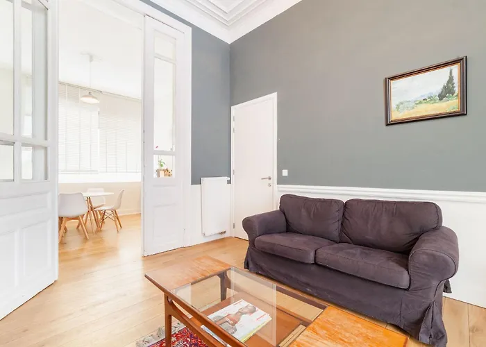 Comfortable And Quiet Brüsszel