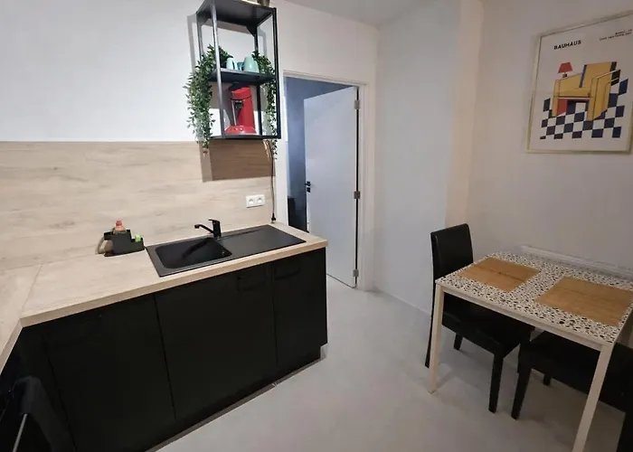 Modern Laeken 브뤼셀