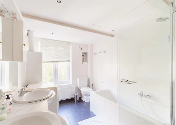 Prime Location Chtelain Saint-gilles Self Checkin Daire Brüksel