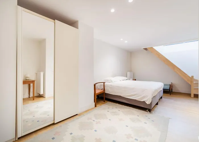 Comfortable And Quiet Apartman Brüsszel