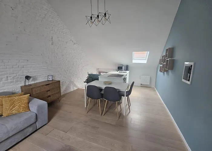 Daire Design In Center