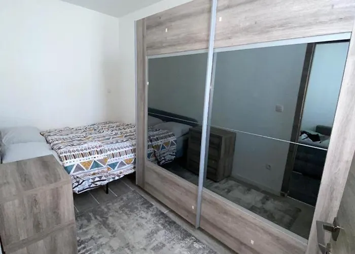 Douvres Anderlecht Apartamento *