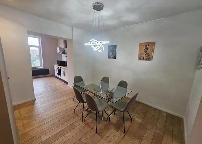 Апартаменты Luxury Triplex Stylish 2br In *