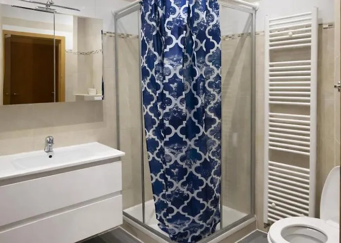 Spacious 2br Near Grand Place3 *