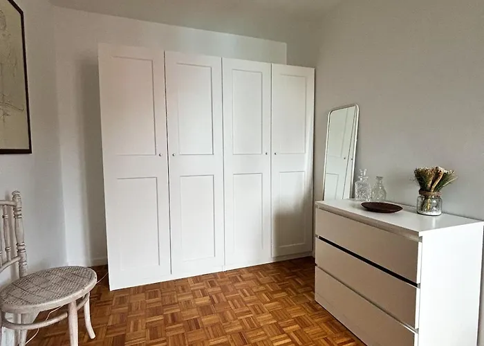 Cosy In Near Chatelain * Bruxelles