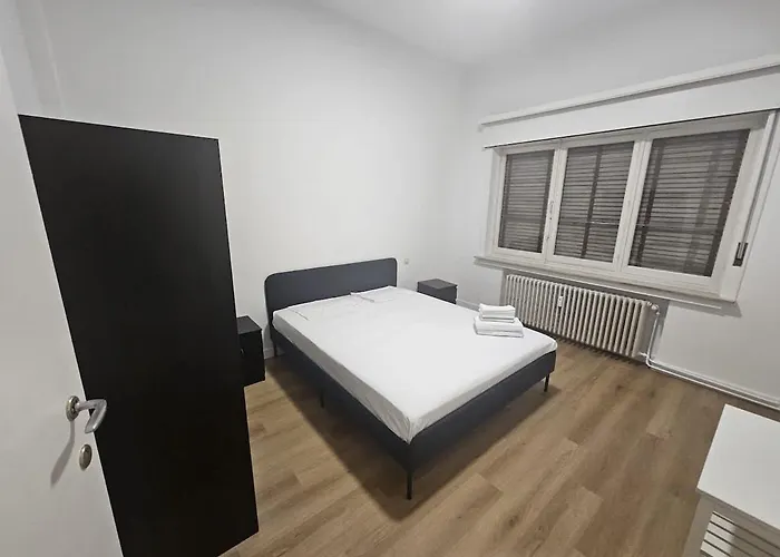 Cozy With Terrace Apartmán