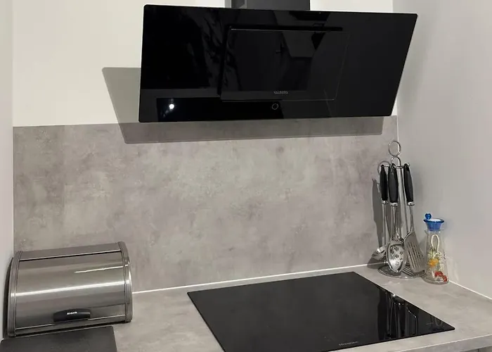 דירה Charming 1 Bedroom With Terrace *