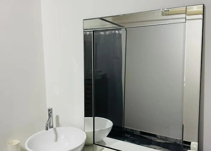 דירה Charming 1 Bedroom With Terrace *